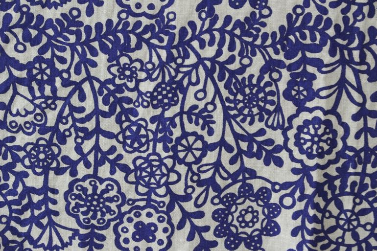 LINNETリネンプリント <br />
        チェコへの憧れ